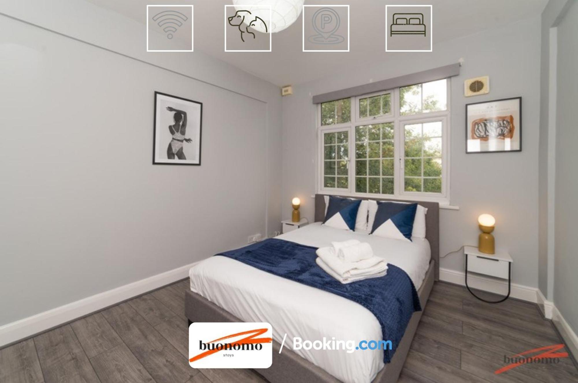 Two Bedroom Apartment By Buonomo Stays Short Lets & Serviced Accommodation With Balcony London Exterior foto
